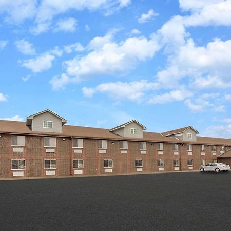 Desoto Inn & Suites Missouri Valley Exteriör bild