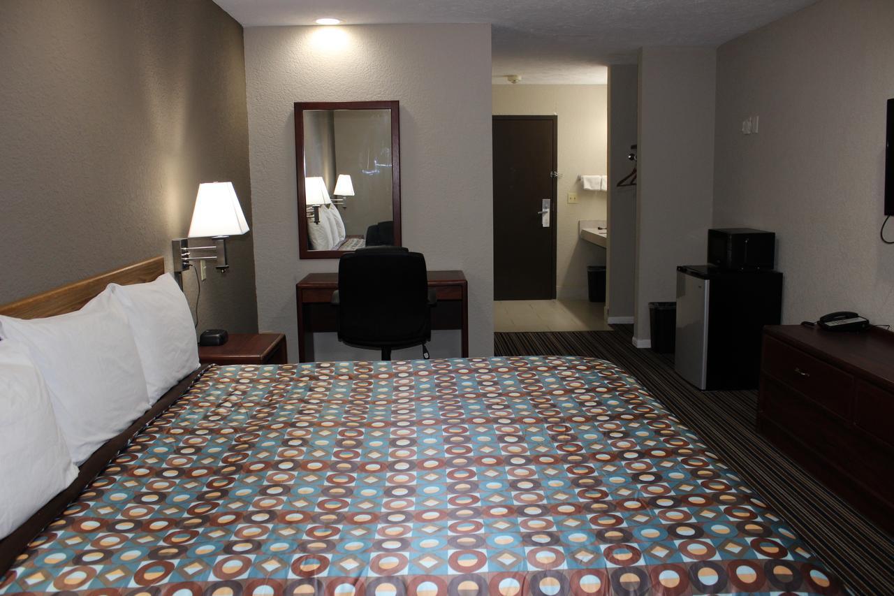 Desoto Inn & Suites Missouri Valley Exteriör bild
